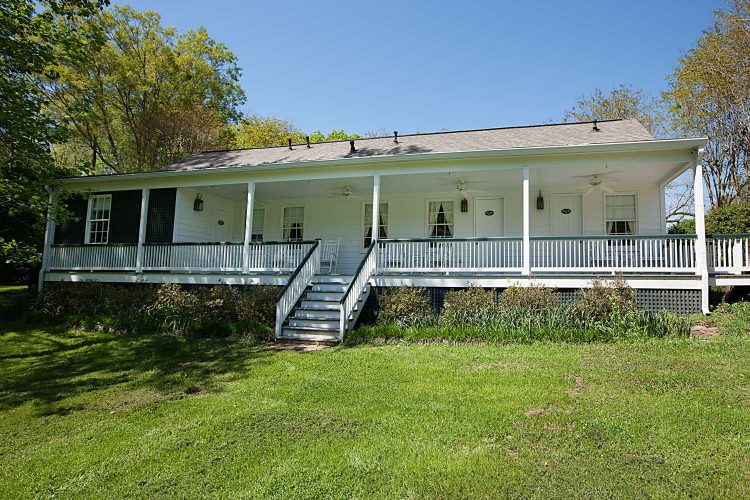 Monmouth Historic Inn Cottages