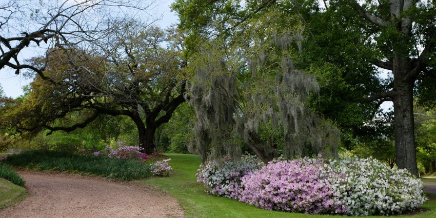 Monmouth Historic Inn Grounds