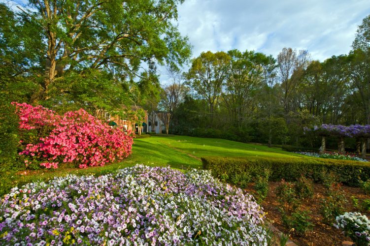 Monmouth Historic Inn Grounds