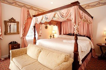 Deluxe Suite bed